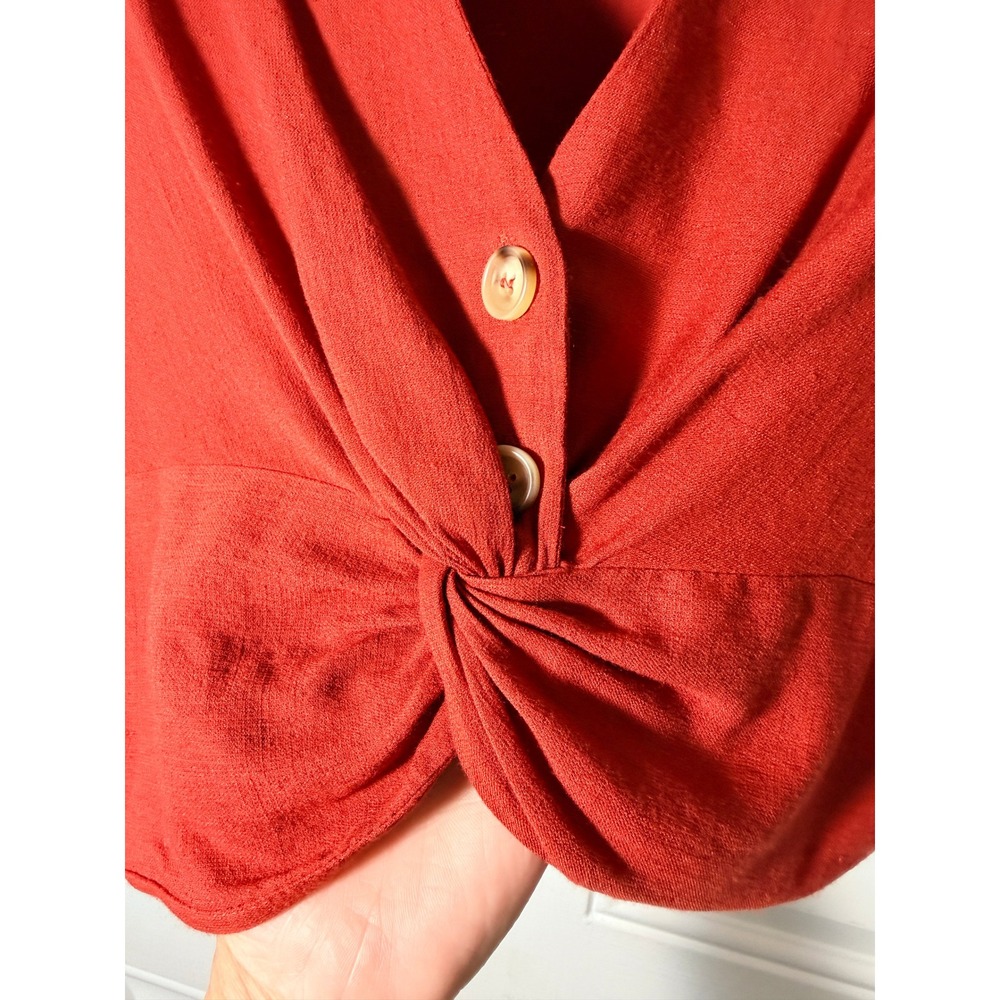 Timing Rust Red Twist Front Crop Top Medium V-Neck Linen Blend Short Sleeve - Picture 3 of 16